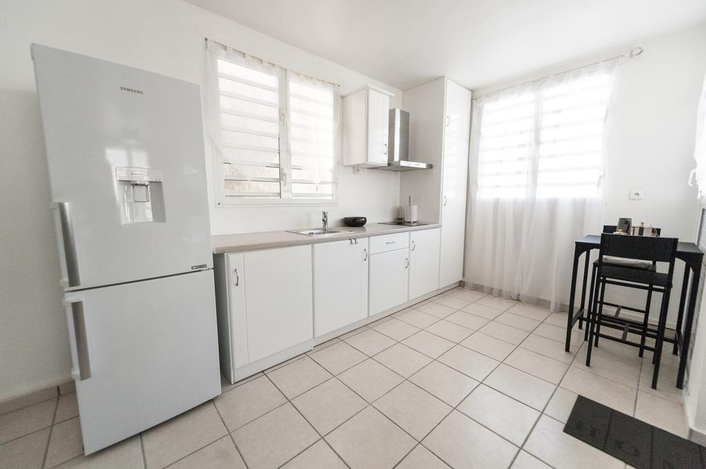 Locastudio - Carambole Sainte-Anne  Exteriér fotografie